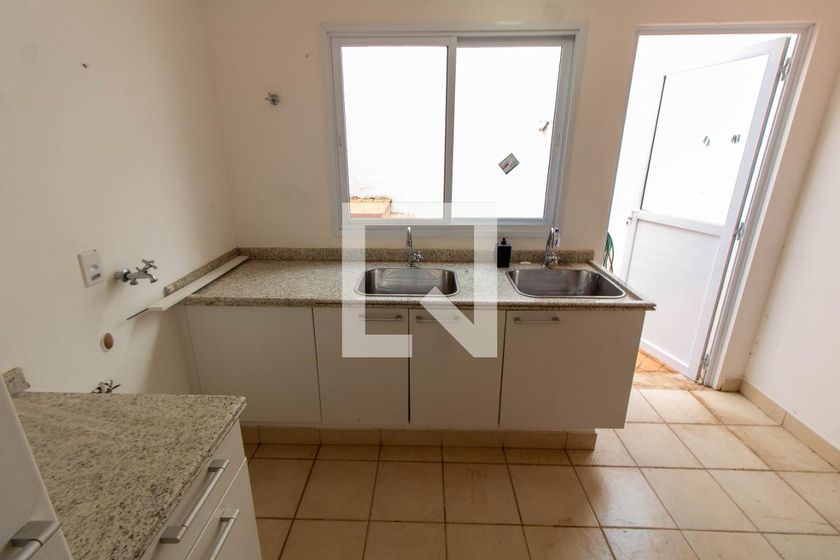 Casa à Venda - Lot. Alphaville Campinas, 4 Quartos,  370 m2 em , Campinas - sp | SoloBR