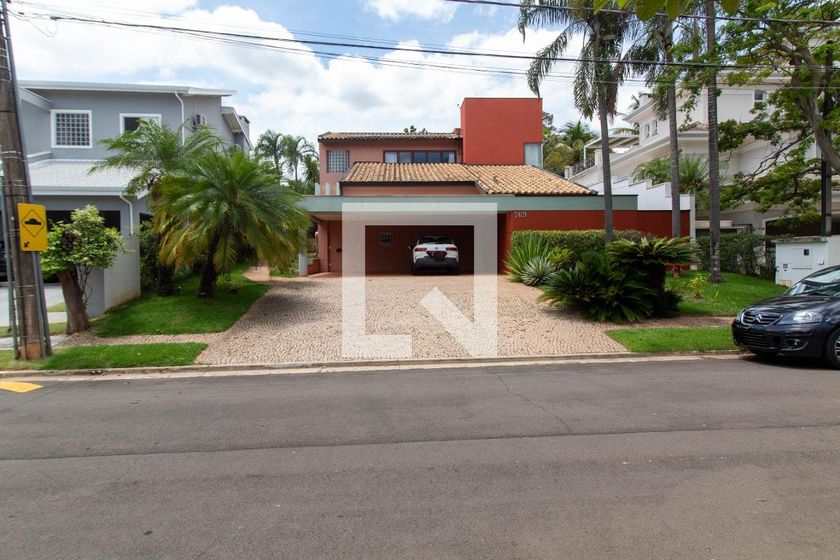 Casa à Venda - Lot. Alphaville Campinas, 4 Quartos,  370 m2 em , Campinas - sp | SoloBR