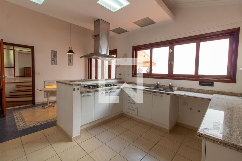 Casa à Venda - Lot. Alphaville Campinas, 4 Quartos,  370 m2 em , Campinas - sp | SoloBR