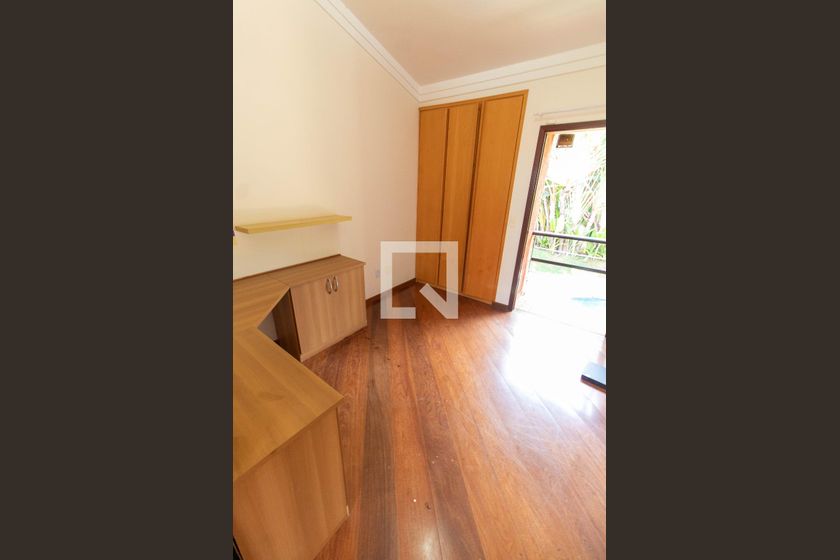 Casa à Venda - Lot. Alphaville Campinas, 4 Quartos,  370 m2 em , Campinas - sp | SoloBR