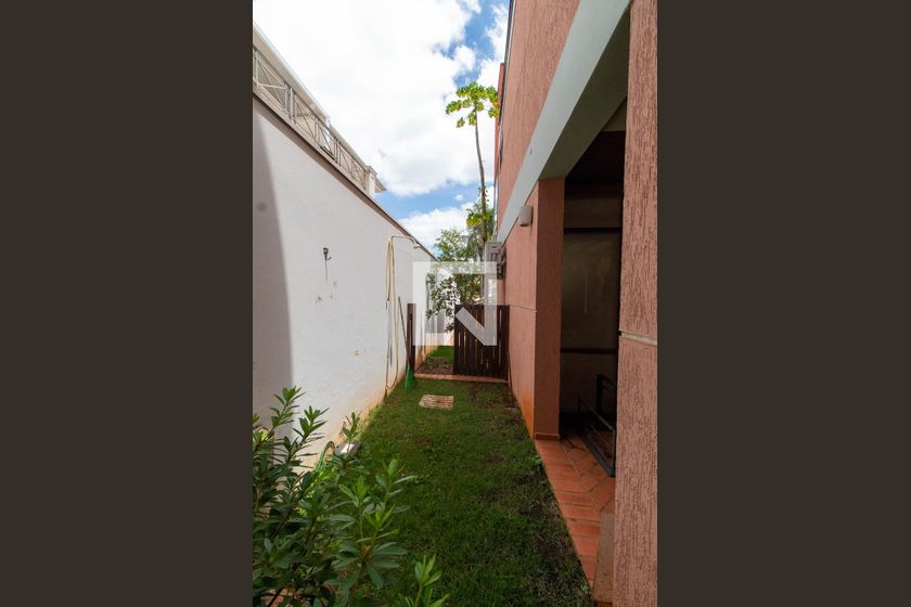 Casa à Venda - Lot. Alphaville Campinas, 4 Quartos,  370 m2 em , Campinas - sp | SoloBR