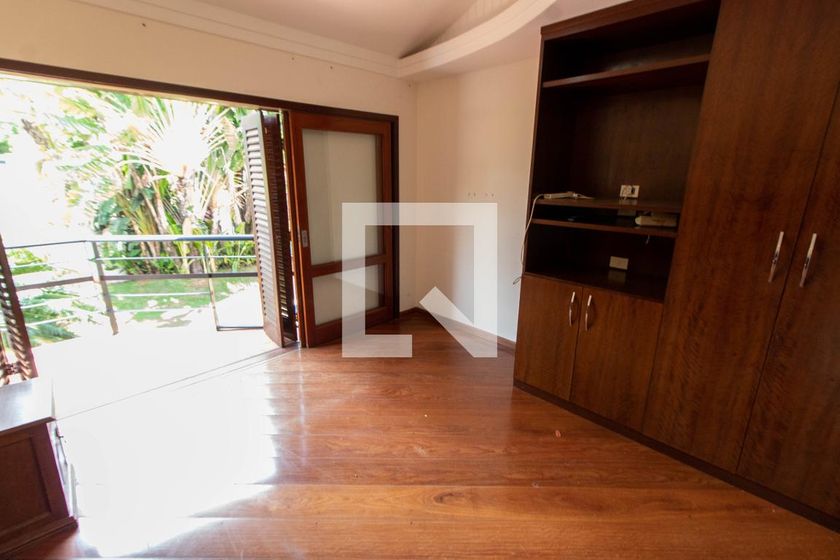 Casa à Venda - Lot. Alphaville Campinas, 4 Quartos,  370 m2 em , Campinas - sp | SoloBR