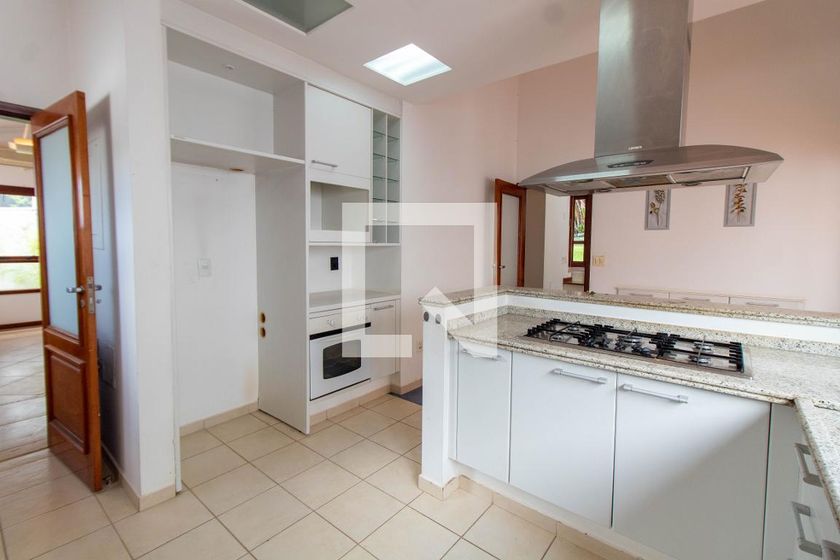Casa à Venda - Lot. Alphaville Campinas, 4 Quartos,  370 m2 em , Campinas - sp | SoloBR