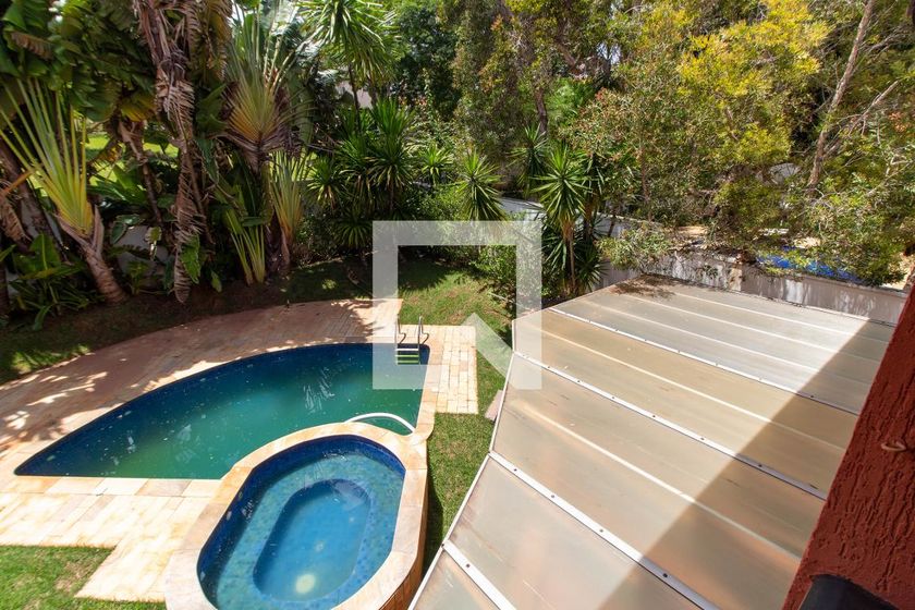 Casa à Venda - Lot. Alphaville Campinas, 4 Quartos,  370 m2 em , Campinas - sp | SoloBR
