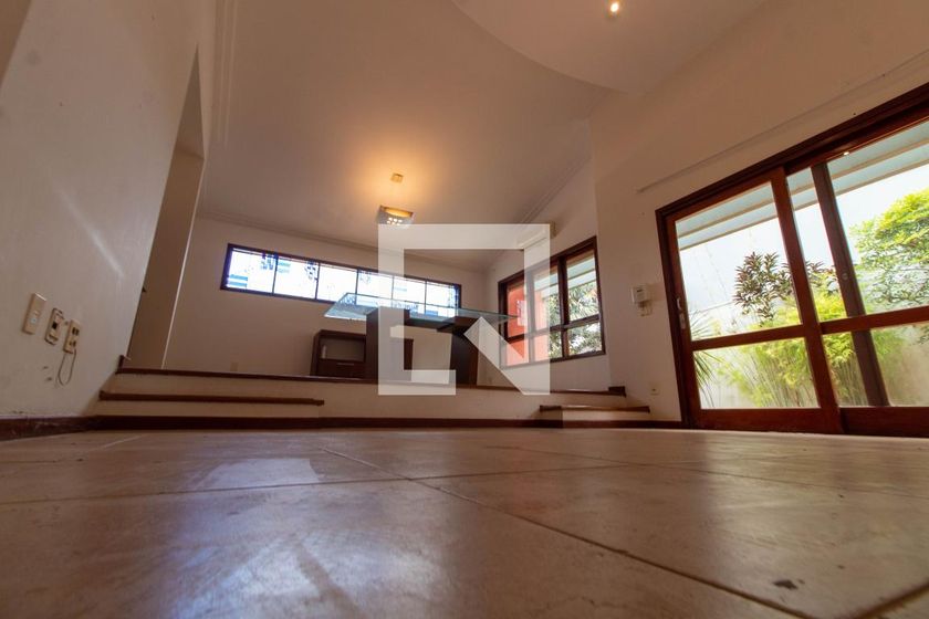 Casa à Venda - Lot. Alphaville Campinas, 4 Quartos,  370 m2 em , Campinas - sp | SoloBR
