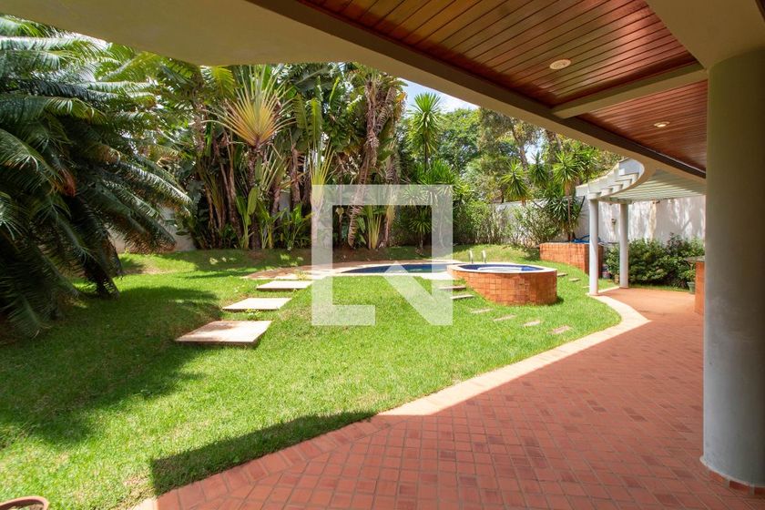 Casa à Venda - Lot. Alphaville Campinas, 4 Quartos,  370 m2 em , Campinas - sp | SoloBR