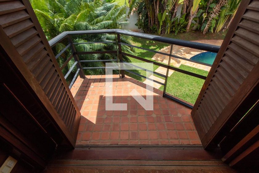 Casa à Venda - Lot. Alphaville Campinas, 4 Quartos,  370 m2 em , Campinas - sp | SoloBR