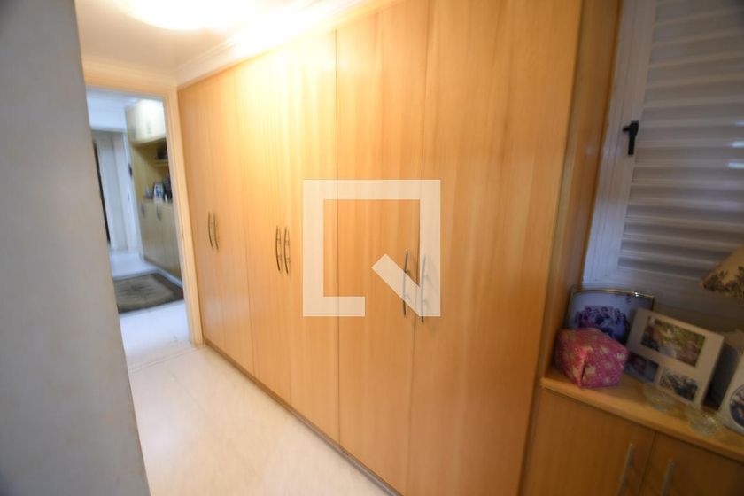 Apartamento à Venda - Jardim Flamboyant, 4 Quartos,  226 m2 em , Campinas - sp | SoloBR