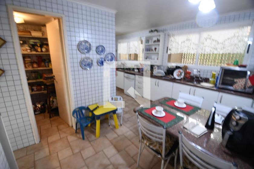 Apartamento à Venda - Jardim Flamboyant, 4 Quartos,  226 m2 em , Campinas - sp | SoloBR