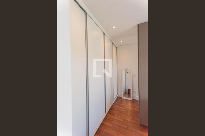 Casa à Venda - Swiss Park, 3 Quartos,  200 m2 em , Campinas - sp | SoloBR