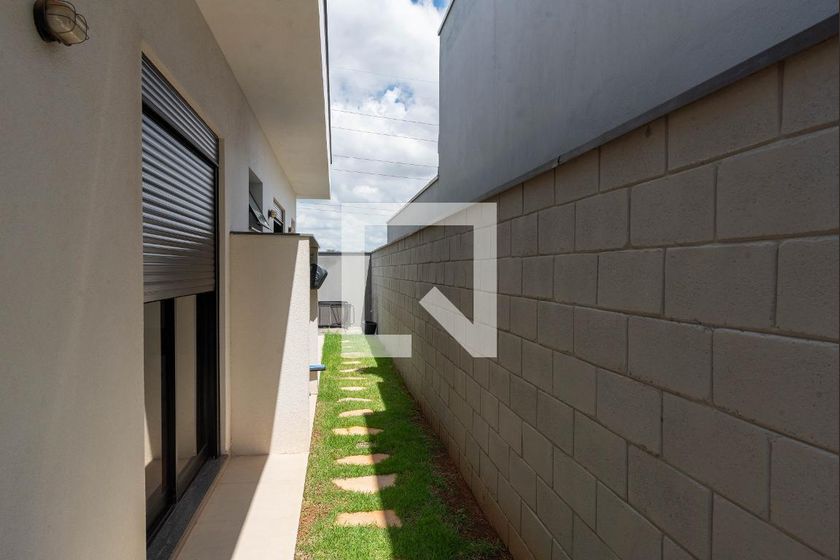 Casa à Venda - Swiss Park, 3 Quartos,  200 m2 em , Campinas - sp | SoloBR