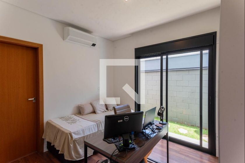 Casa à Venda - Swiss Park, 3 Quartos,  200 m2 em , Campinas - sp | SoloBR