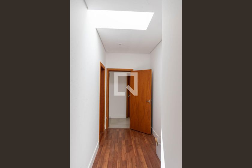 Casa à Venda - Swiss Park, 3 Quartos,  200 m2 em , Campinas - sp | SoloBR