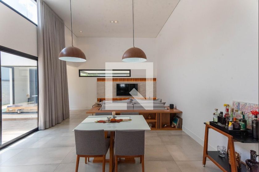 Casa à Venda - Swiss Park, 3 Quartos,  200 m2 em , Campinas - sp | SoloBR