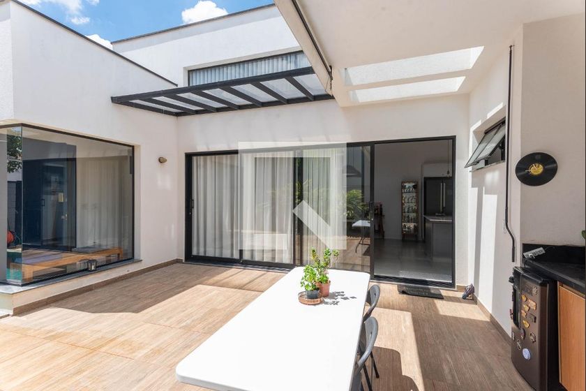 Casa à Venda - Swiss Park, 3 Quartos,  200 m2 em , Campinas - sp | SoloBR
