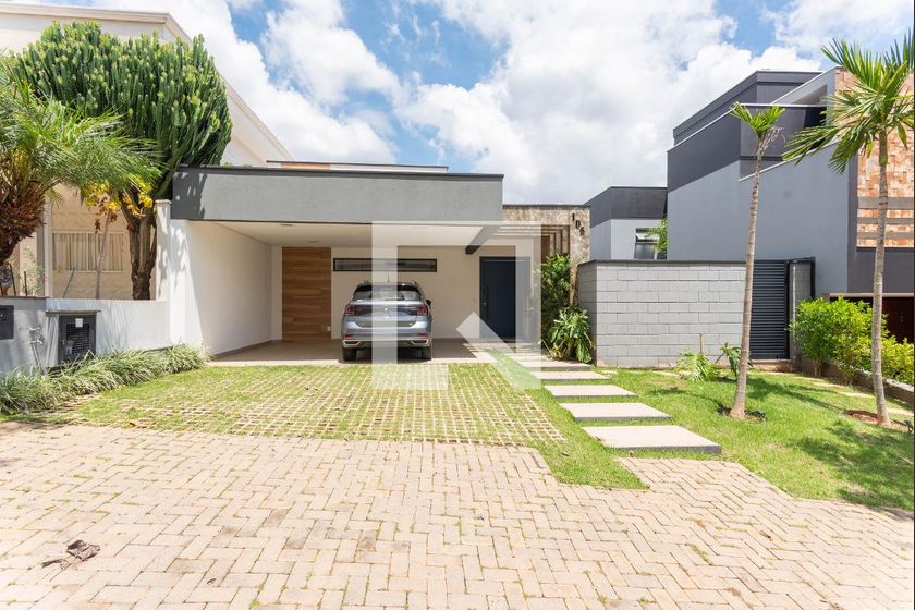 Casa à Venda - Swiss Park, 3 Quartos,  200 m2 em , Campinas - sp | SoloBR