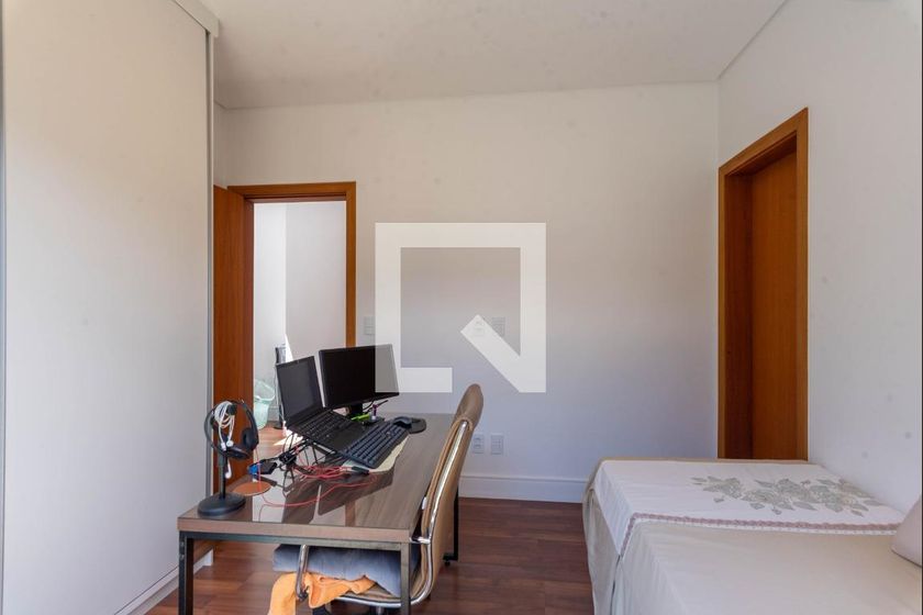 Casa à Venda - Swiss Park, 3 Quartos,  200 m2 em , Campinas - sp | SoloBR