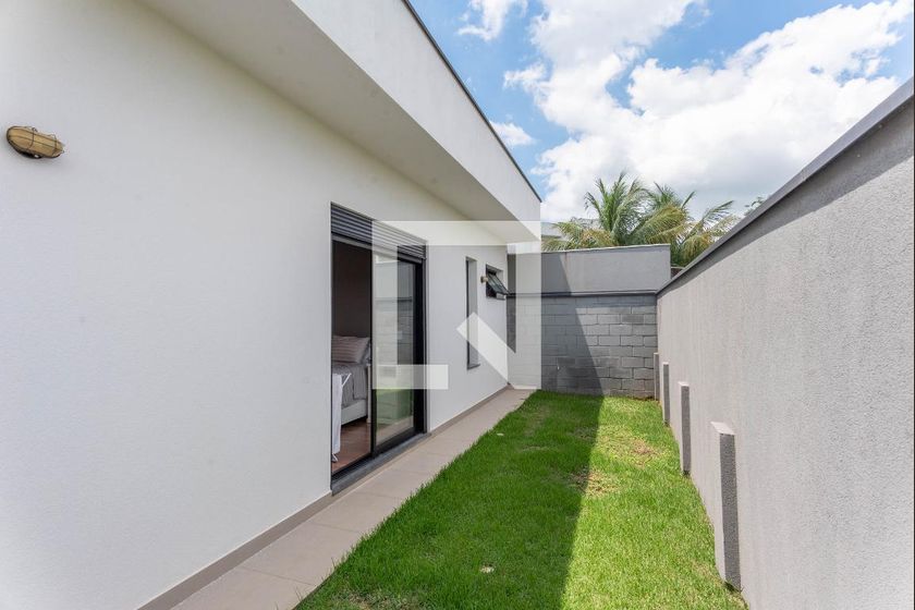 Casa à Venda - Swiss Park, 3 Quartos,  200 m2 em , Campinas - sp | SoloBR