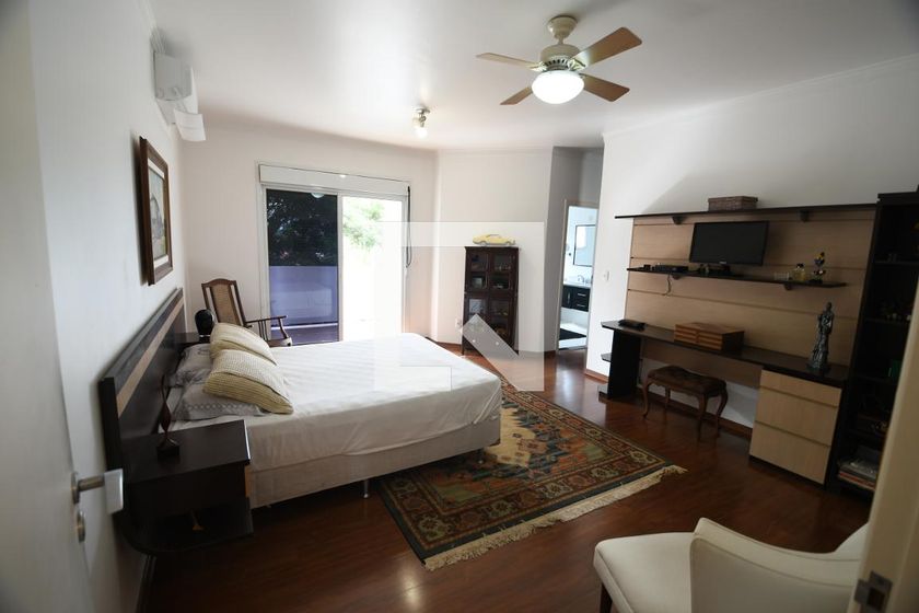 Casa à Venda - Jardim Flamboyant, 3 Quartos,  394 m2 em , Campinas - sp | SoloBR