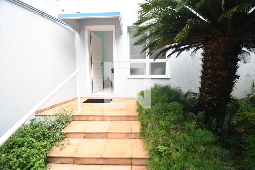 Casa à Venda - Jardim Flamboyant, 3 Quartos,  394 m2 em , Campinas - sp | SoloBR