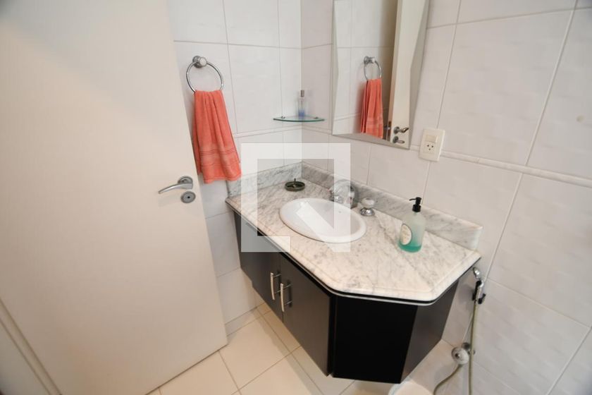 Casa à Venda - Jardim Flamboyant, 3 Quartos,  394 m2 em , Campinas - sp | SoloBR