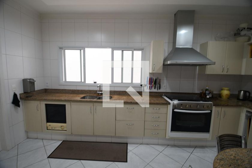 Casa à Venda - Jardim Flamboyant, 3 Quartos,  394 m2 em , Campinas - sp | SoloBR