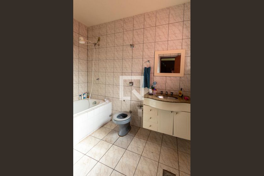Casa à Venda - Lot. Alphaville Campinas, 1 Quarto,  110 m2 em , Campinas - sp | SoloBR