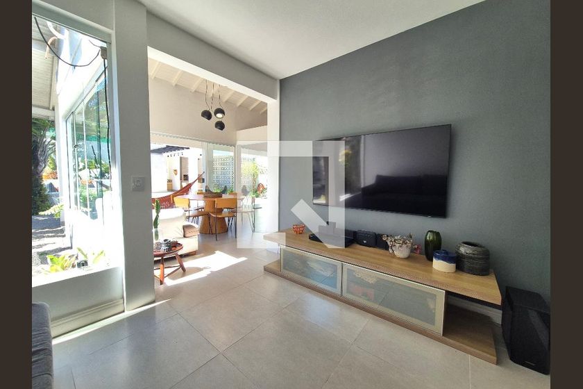Casa, 4 quartos, 240 m² - Foto 15