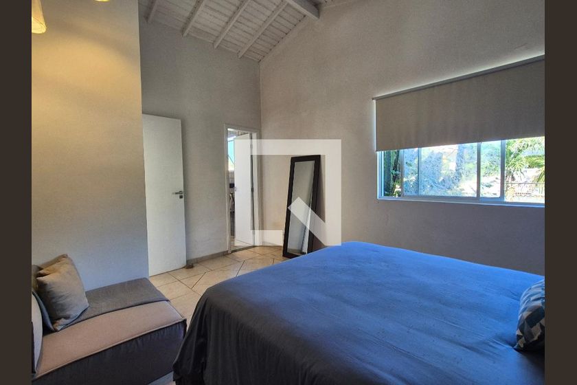 Casa, 4 quartos, 240 m² - Foto 43