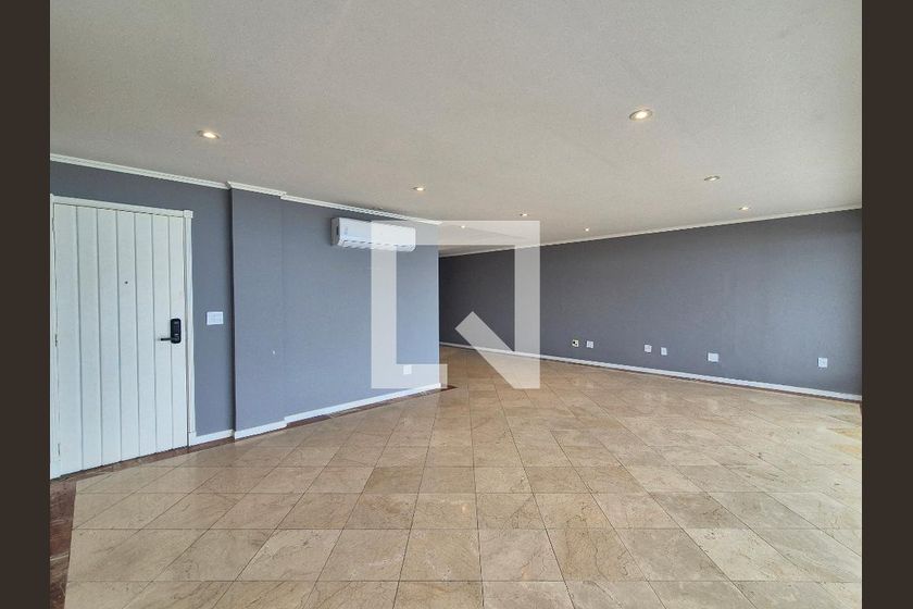 Cobertura, 3 quartos, 208 m² - Foto 2