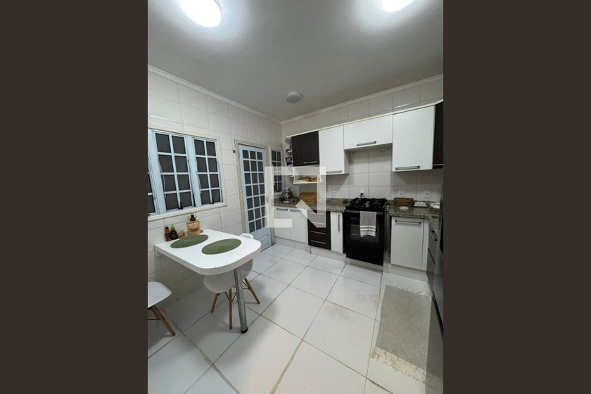 Casa à Venda - Nova Campinas, 4 Quartos,  238 m2 em , Campinas - sp | SoloBR