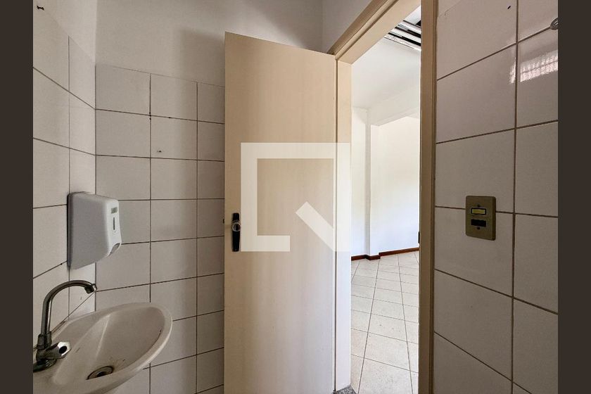 Casa, 4 quartos, 254 m² - Foto 38