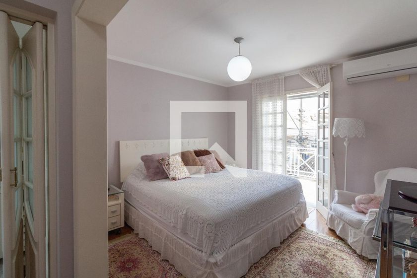 Casa, 3 quartos, 220 m² - Foto 35