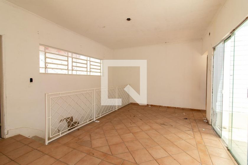 Casa à Venda - Taquaral, 2 Quartos,  240 m2 em , Campinas - sp | SoloBR