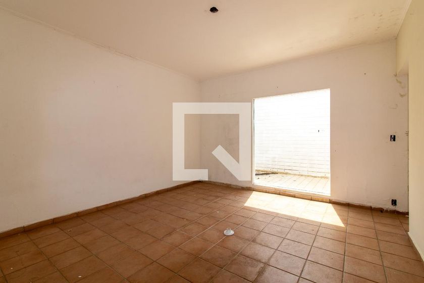 Casa à Venda - Taquaral, 2 Quartos,  240 m2 em , Campinas - sp | SoloBR