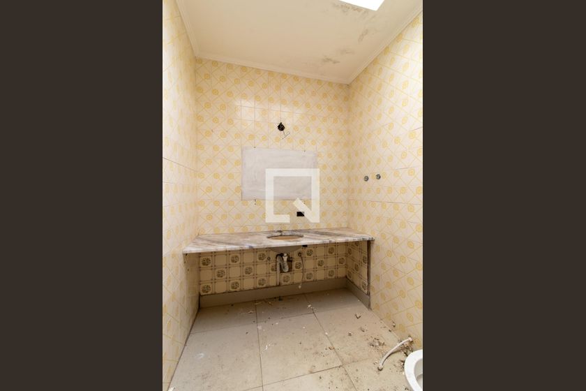 Casa à Venda - Taquaral, 2 Quartos,  240 m2 em , Campinas - sp | SoloBR