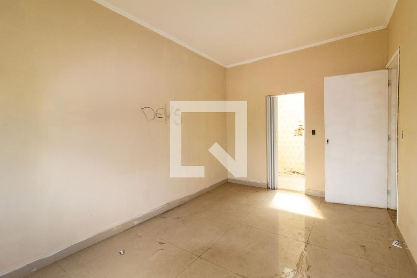 Casa à Venda - Taquaral, 2 Quartos,  240 m2 em , Campinas - sp | SoloBR