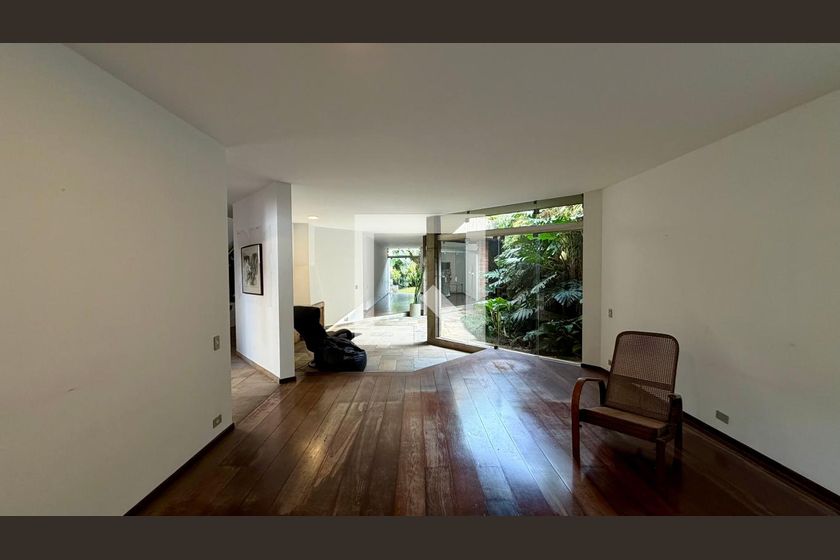 Casa, 4 quartos, 290 m² - Foto 1