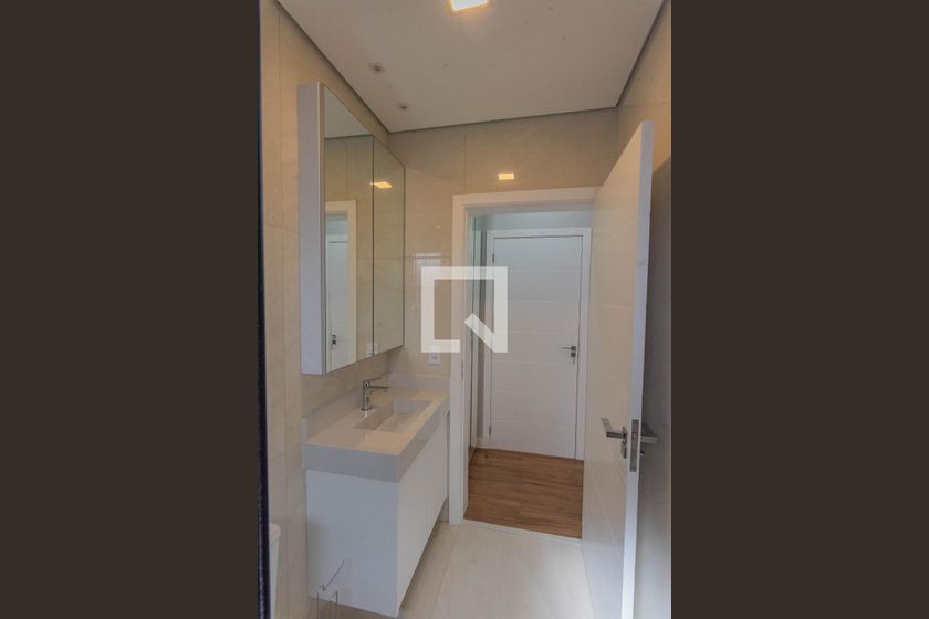 Casa à Venda - Swiss Park, 3 Quartos,  210 m2 em , Campinas - sp | SoloBR