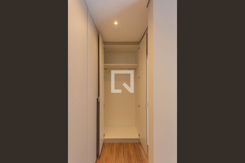 Casa à Venda - Swiss Park, 3 Quartos,  210 m2 em , Campinas - sp | SoloBR