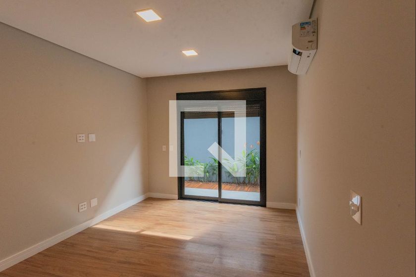 Casa à Venda - Swiss Park, 3 Quartos,  210 m2 em , Campinas - sp | SoloBR