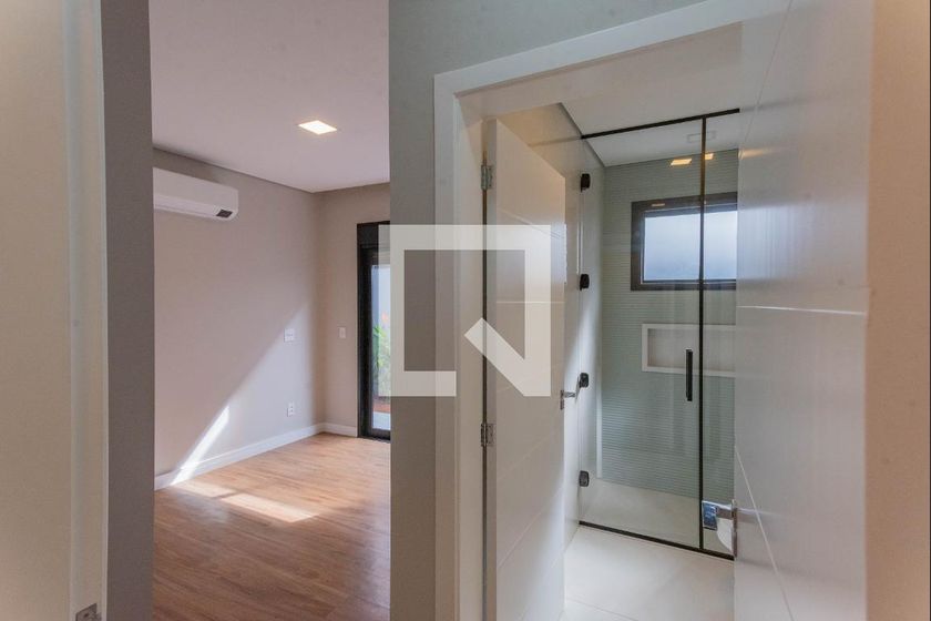 Casa à Venda - Swiss Park, 3 Quartos,  210 m2 em , Campinas - sp | SoloBR