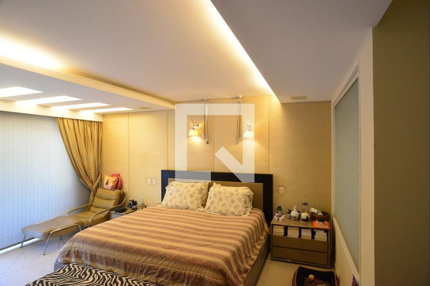 Casa, 5 quartos, 1350 m² - Foto 35