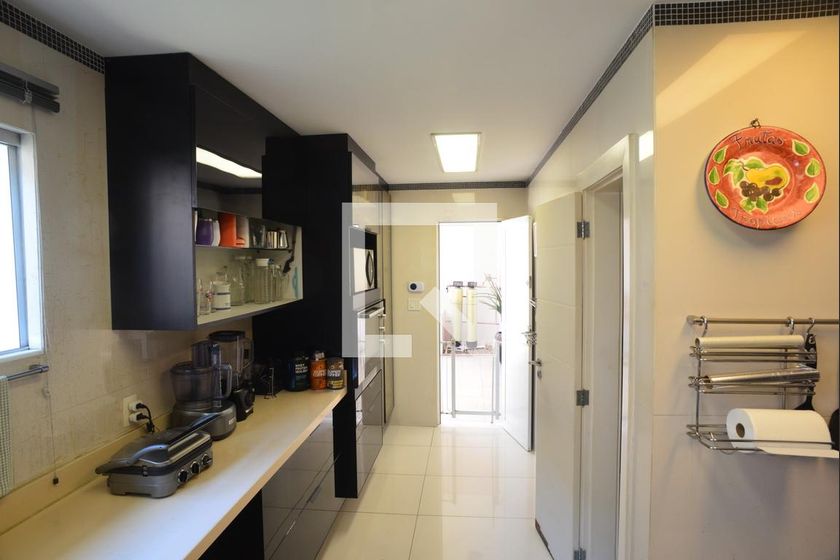 Casa, 5 quartos, 1350 m² - Foto 16