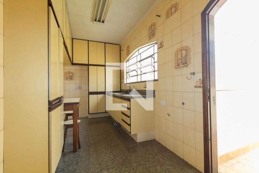 Casa, 2 quartos, 223 m² - Foto 33