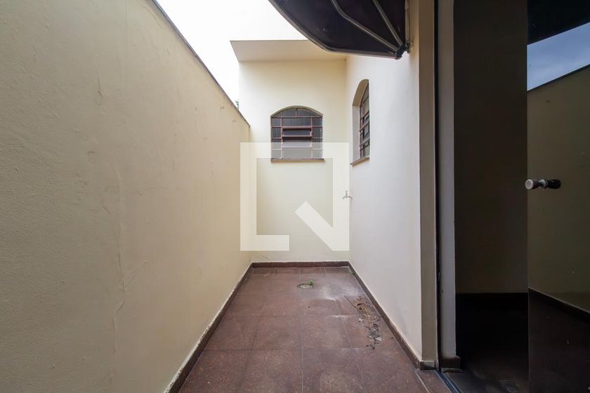Casa, 2 quartos, 223 m² - Foto 30