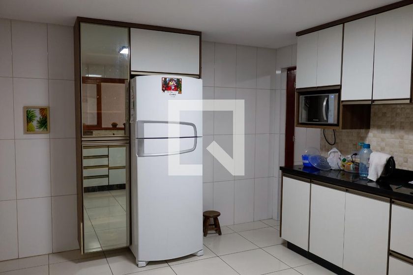 Casa, 4 quartos, 250 m² - Foto 29