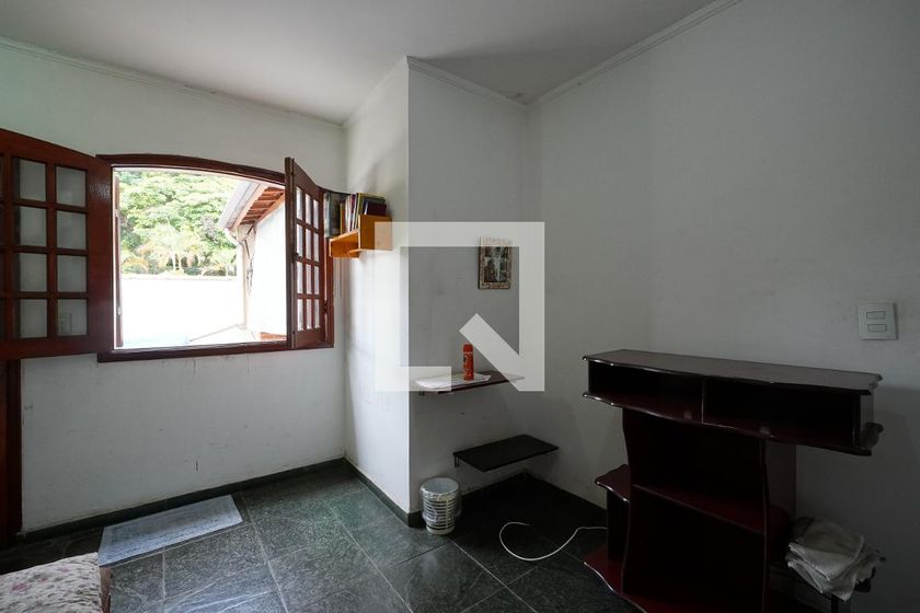 Casa, 4 quartos, 240 m² - Foto 48