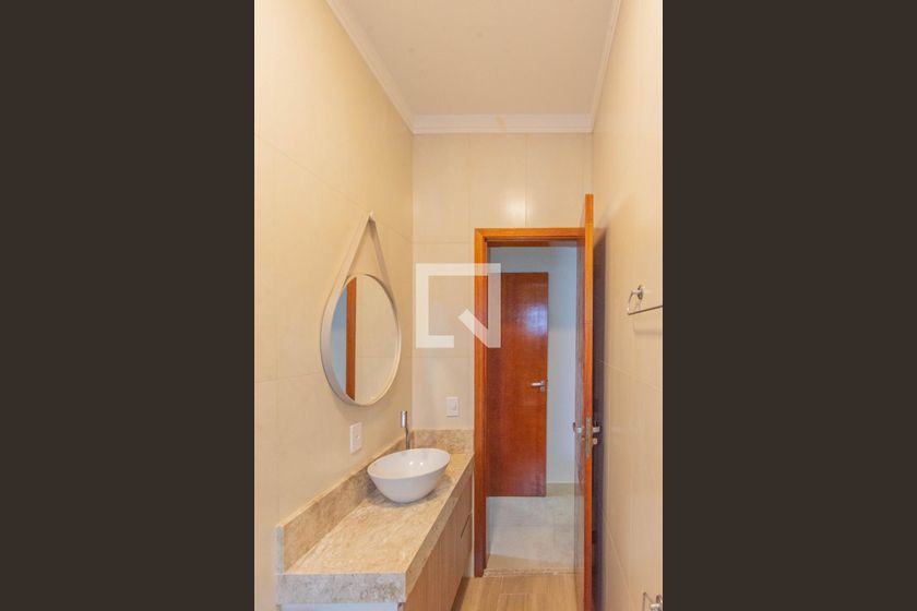 Casa à Venda - Swiss Park, 3 Quartos,  170 m2 em , Campinas - sp | SoloBR