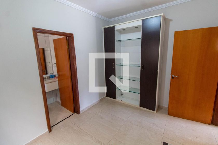 Casa à Venda - Mansões Santo Antônio, 4 Quartos,  275 m2 em , Campinas - sp | SoloBR